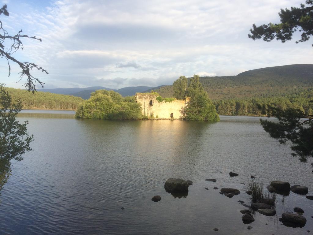 Riverbank Lodge Aviemore Exterior photo